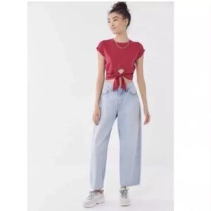 Urban Outfitters Women's Cropped T-Shirt Red Short Sleeve Round Neck Size Small